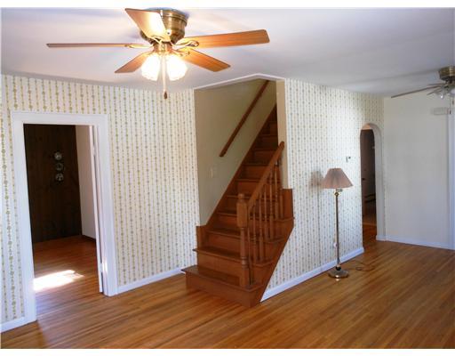 202 Seven Mile Road Scituate, RI 02831 - Photo 11 of 20 Living Room.