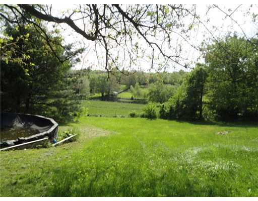 202 Seven Mile Road Scituate, RI 02831 - Photo 3 of 20 Yard/Garden.