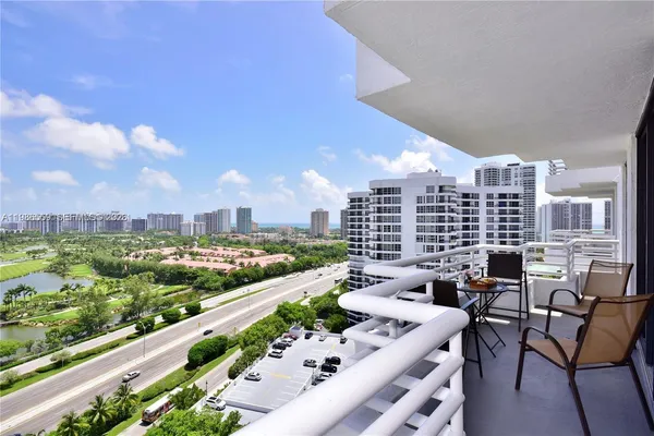 $3,000 | 3300 Northeast 192 Street, Unit LP11, Aventura, FL 33180