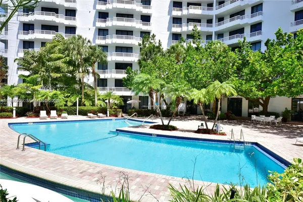 $3,000 | 3300 Northeast 192 Street, Unit LP11, Aventura, FL 33180