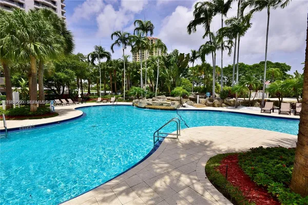 $3,000 | 3300 Northeast 192 Street, Unit LP11, Aventura, FL 33180