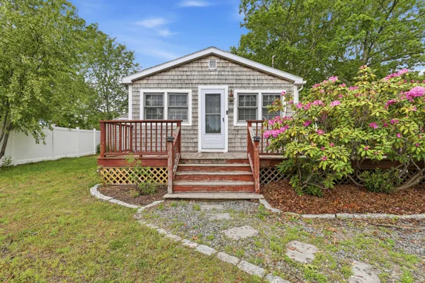 $350,000 | 38 Lake Shore Drive, Wareham, MA 02571