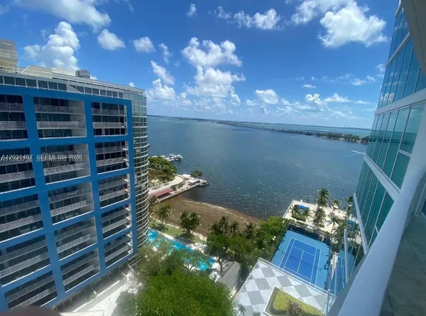 $3,100 | 2101 Brickell Avenue, Unit 1505, Miami, FL 33129