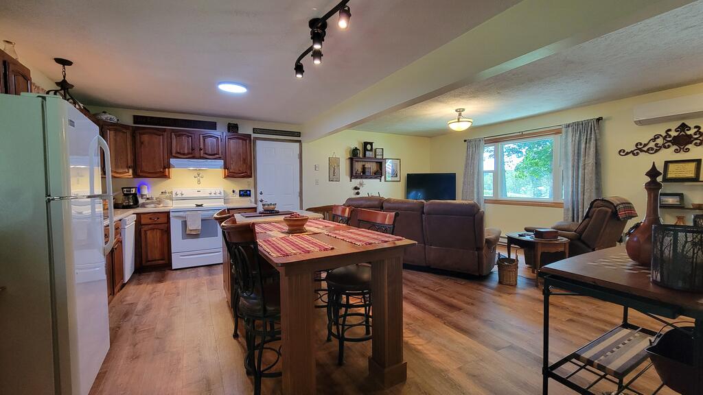636 Beaver Dam Road Friedens, PA 15541 - Photo 7 of 69 Gallery Image 7
