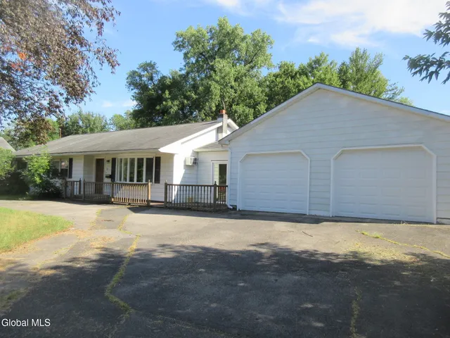 $299,900 | 11 Ferry Street, Schuylerville, NY 12871