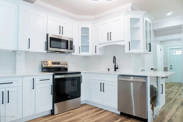 $330,000 | 14 Yale Street, Schenectady, NY 12304