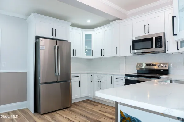 $330,000 | 14 Yale Street, Schenectady, NY 12304