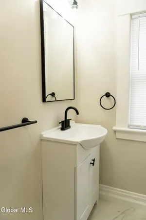 $330,000 | 14 Yale Street, Schenectady, NY 12304