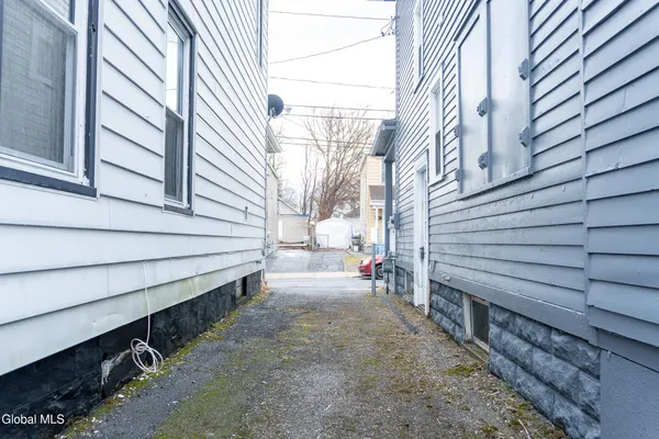 $330,000 | 14 Yale Street, Schenectady, NY 12304