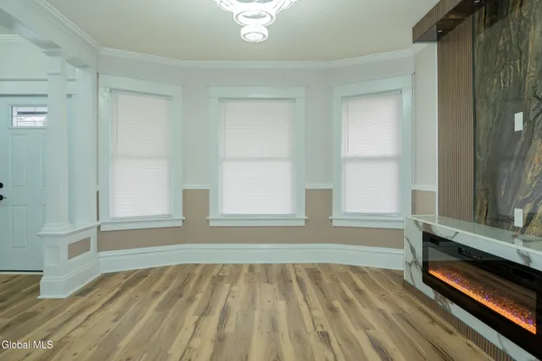 $330,000 | 14 Yale Street, Schenectady, NY 12304