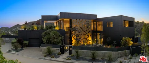 $12,000,000 | 2341 Gloaming Way, Beverly Hills, CA 90210