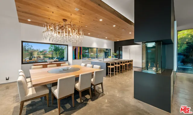 $12,500,000 | 2341 Gloaming Way, Beverly Hills, CA 90210