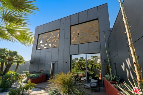 $12,500,000 | 2341 Gloaming Way, Beverly Hills, CA 90210