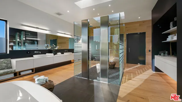 $12,500,000 | 2341 Gloaming Way, Beverly Hills, CA 90210