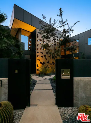 $12,500,000 | 2341 Gloaming Way, Beverly Hills, CA 90210