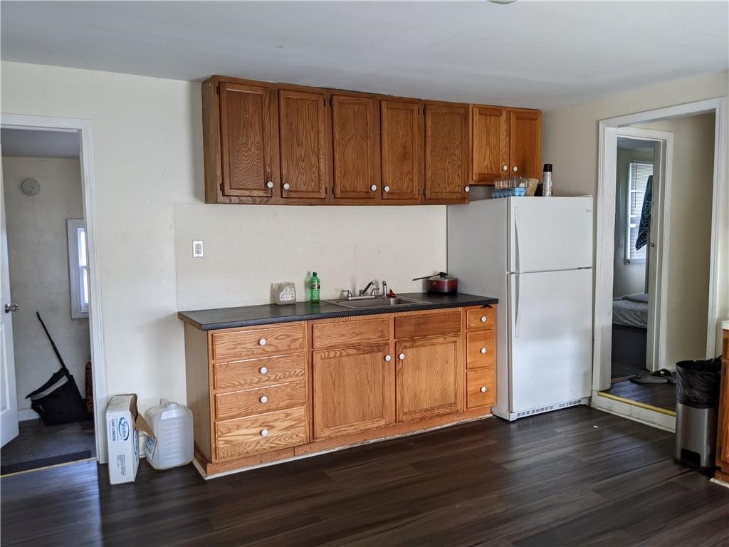 388 Smith Street Rochester, NY 14608 - Photo 5 of 10