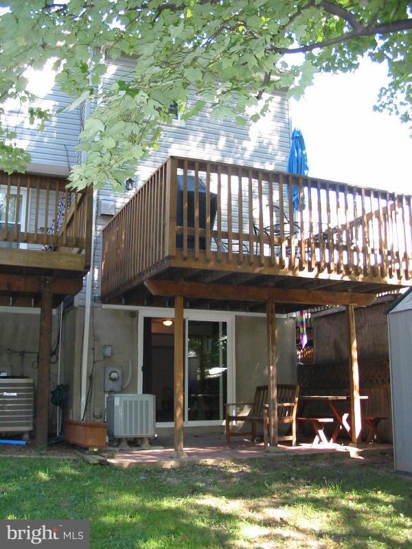 3431 Santee Road Baltimore, MD 21236 - Photo 20 of 30 Deck and Patio