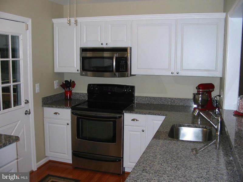 3431 Santee Road Baltimore, MD 21236 - Photo 7 of 30 Kitchen