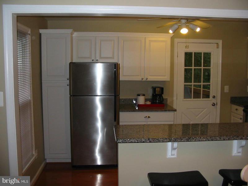 3431 Santee Road Baltimore, MD 21236 - Photo 8 of 30 Kitchen