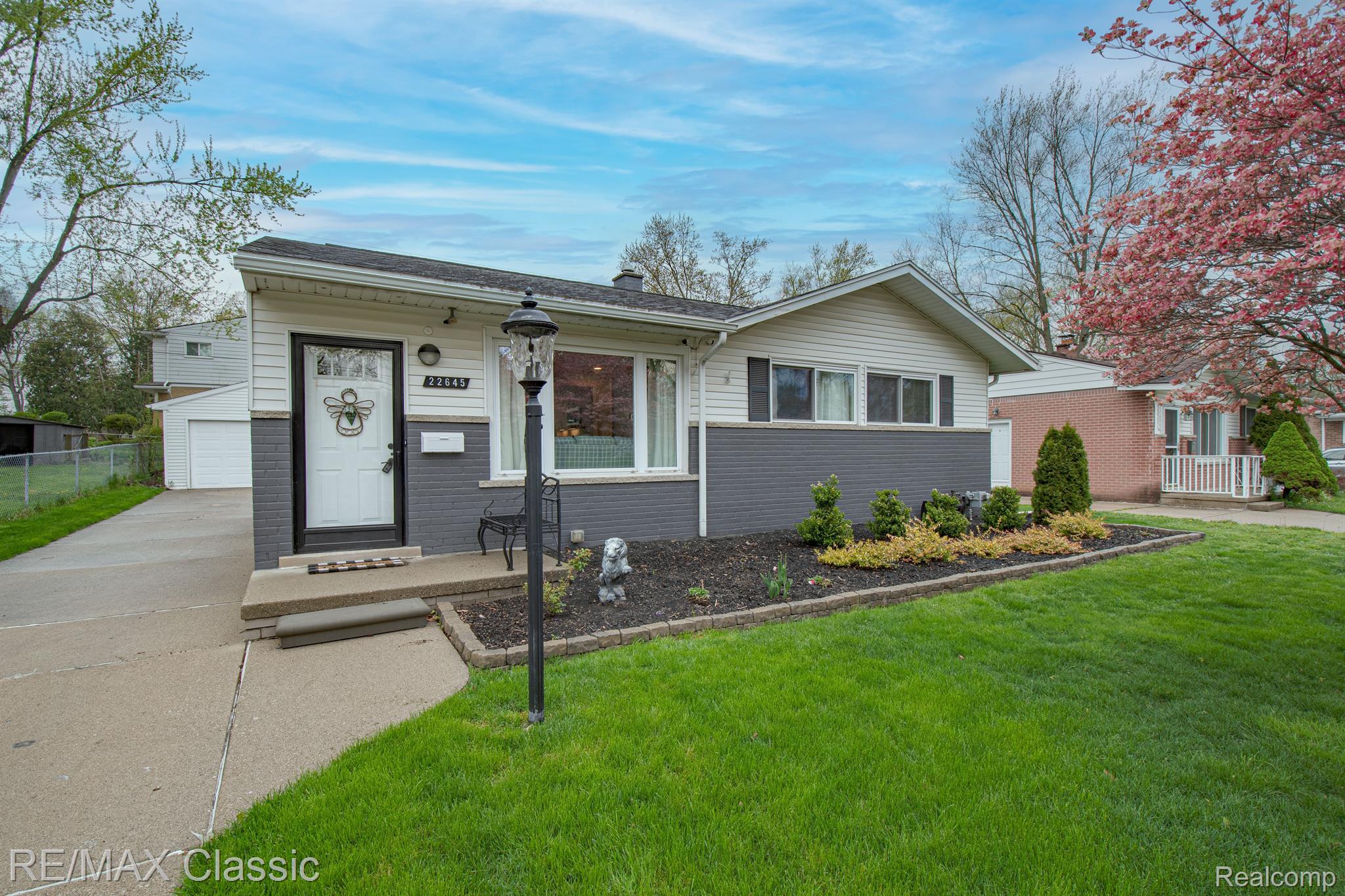 22645 Power, Farmington
