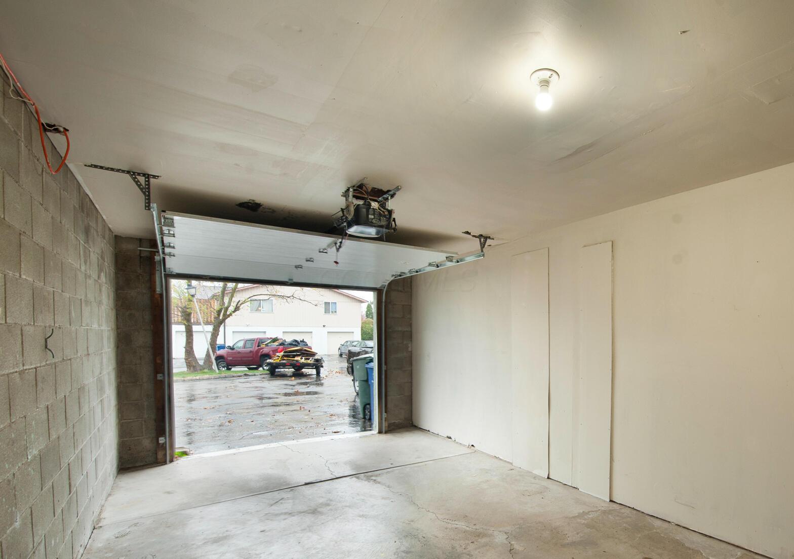646 Cherry Ridge Road, Unit A Columbus, OH 43228 - Photo 18 of 18 DSC_2687