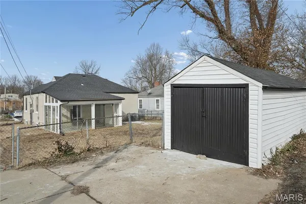 $119,000 | 222 Henquin Drive, St. Louis, MO 63135