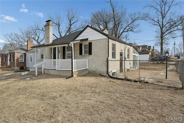 $119,000 | 222 Henquin Drive, St. Louis, MO 63135