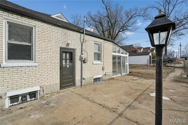$119,000 | 222 Henquin Drive, St. Louis, MO 63135