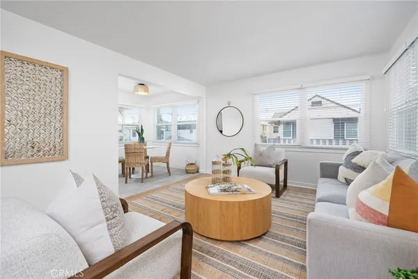$4,600 | 502 36th Street, Unit B, Newport Beach, CA 92663