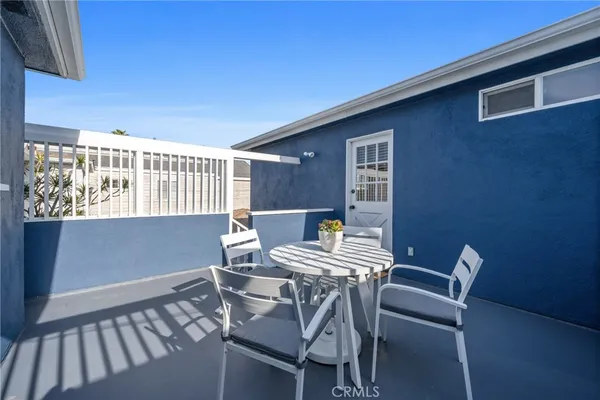 $4,600 | 502 36th Street, Unit B, Newport Beach, CA 92663