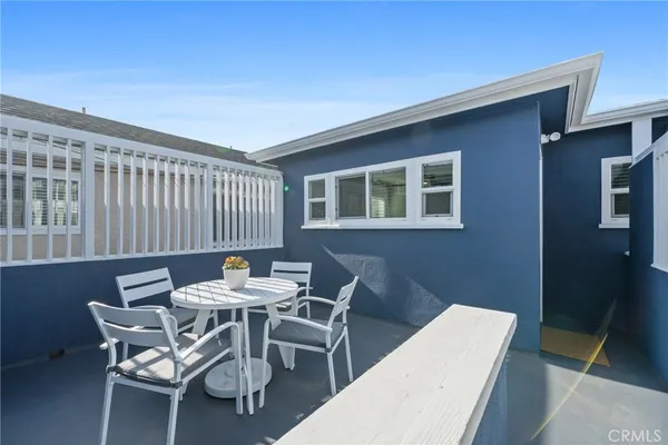 $4,600 | 502 36th Street, Unit B, Newport Beach, CA 92663