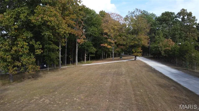 $325,000 | 150 Dubuque Lane, Hillsboro, MO 63050