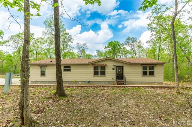 $325,000 | 150 Dubuque Lane, Hillsboro, MO 63050