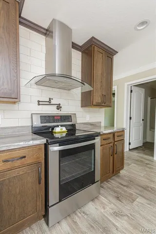 $325,000 | 150 Dubuque Lane, Hillsboro, MO 63050