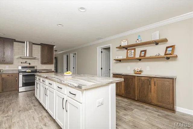 $325,000 | 150 Dubuque Lane, Hillsboro, MO 63050