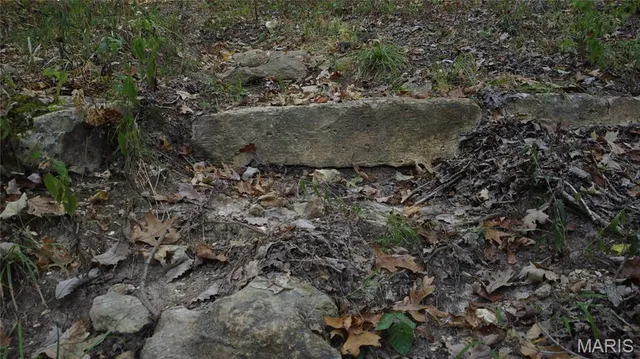 $325,000 | 150 Dubuque Lane, Hillsboro, MO 63050