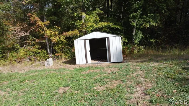 $325,000 | 150 Dubuque Lane, Hillsboro, MO 63050