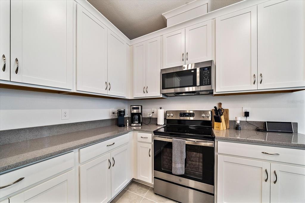 1712 Cleat Lane Sarasota, FL 34240 - Photo 12 of 26