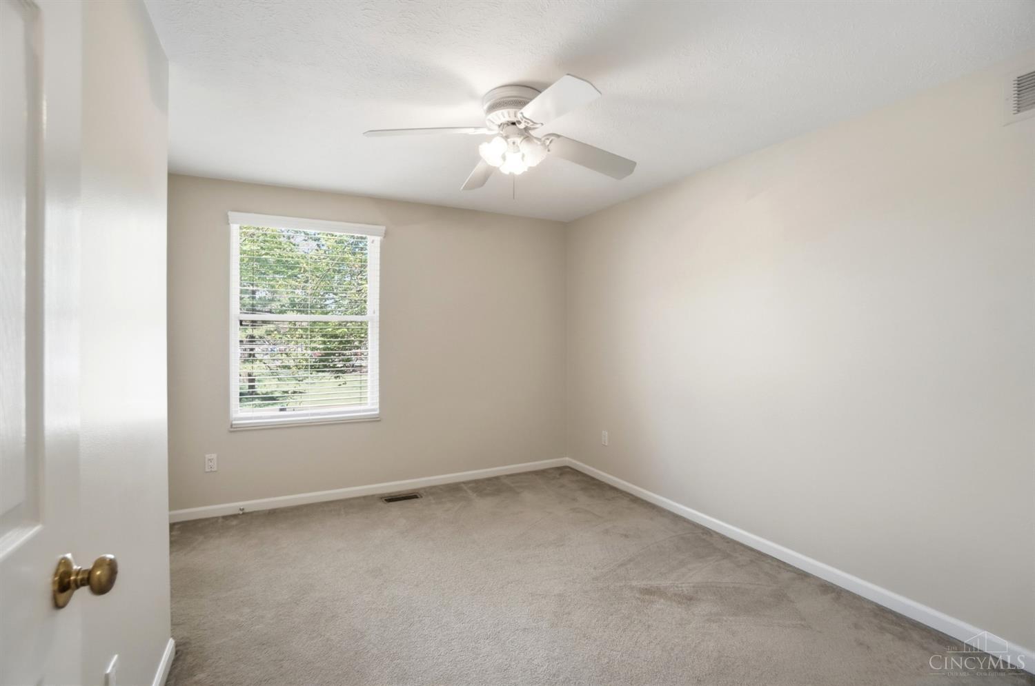 4827 Old Irwin Simpson Road Mason, OH 45040 - Photo 30 of 53
