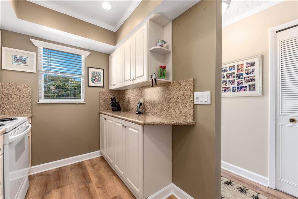 974 Northwest Spruce Ridge Drive, Unit 4 Stuart, FL 34994 - Photo 14 of 30 Gallery Image 14