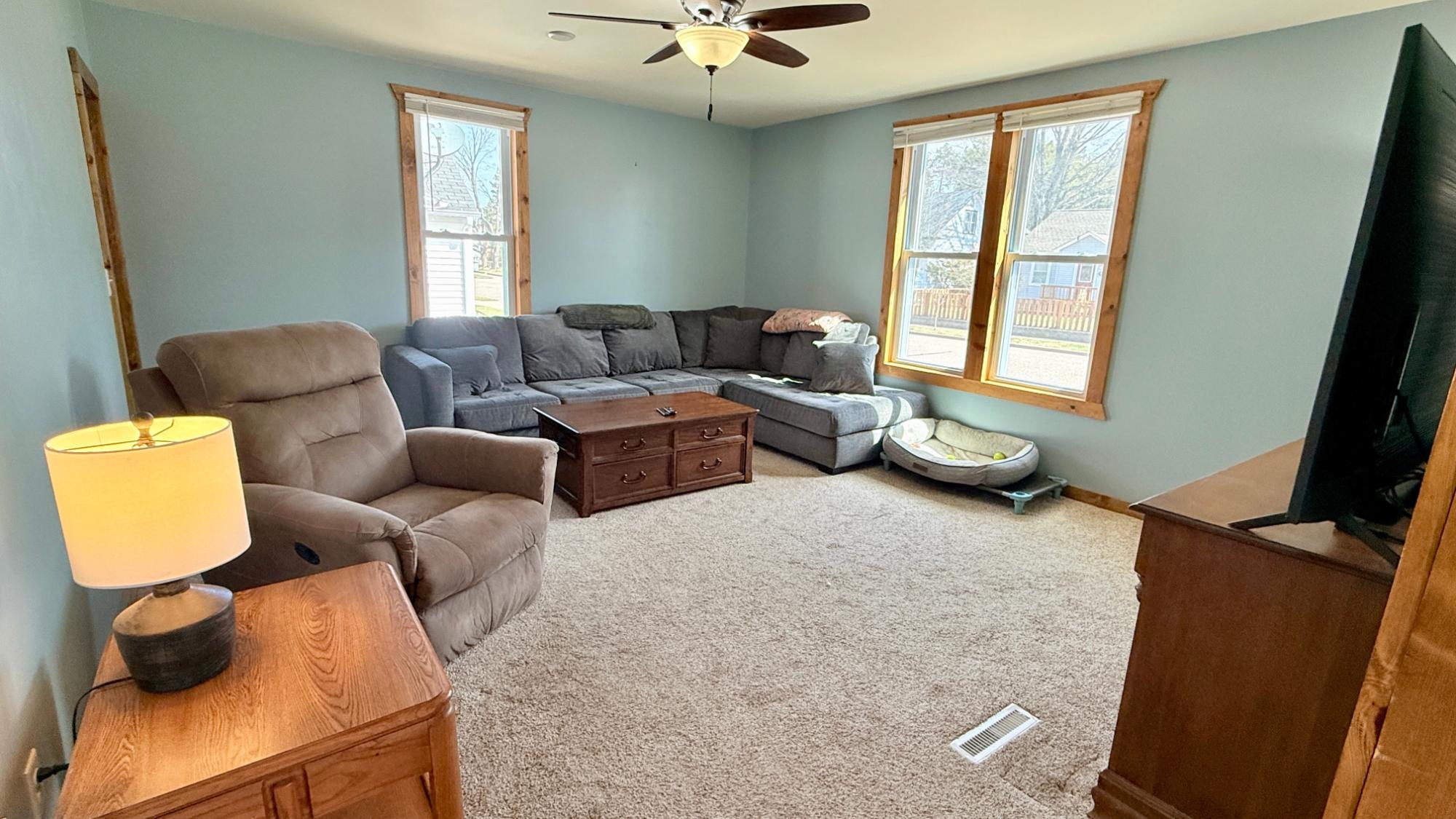 922 Randall Avenue Rhinelander, WI 54501 - Photo 3 of 26 Gallery Image 3