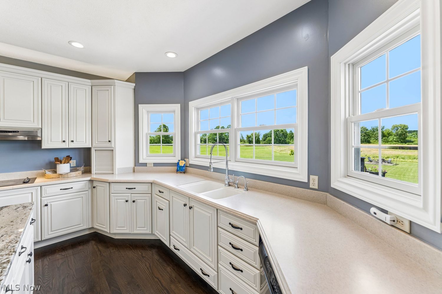 2271 Granger Road Medina, OH 44256 - Photo 13 of 48