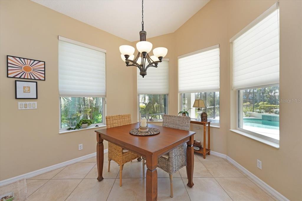 12708 Stone Ridge Place Lakewood Ranch, FL 34202 - Photo 11 of 54 Gallery Image 11