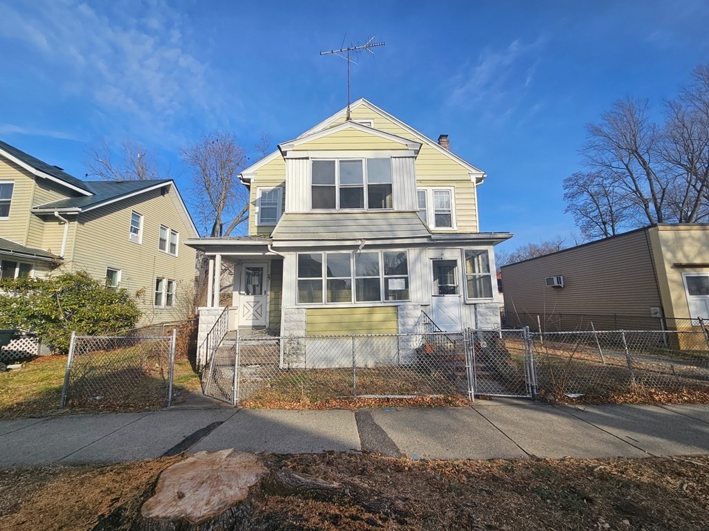 73-75 Kenyon Street Springfield, MA 01109 - Photo 1 of 25 Gallery Image 1