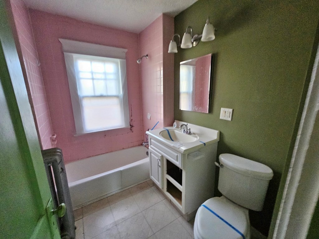 73-75 Kenyon Street Springfield, MA 01109 - Photo 19 of 25 Gallery Image 19