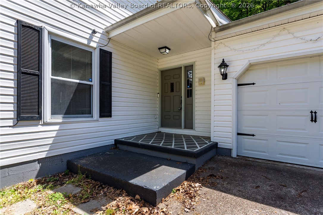 726 Lower Donnally Road Charleston, WV 25304 - Photo 12 of 39 Gallery Image 12