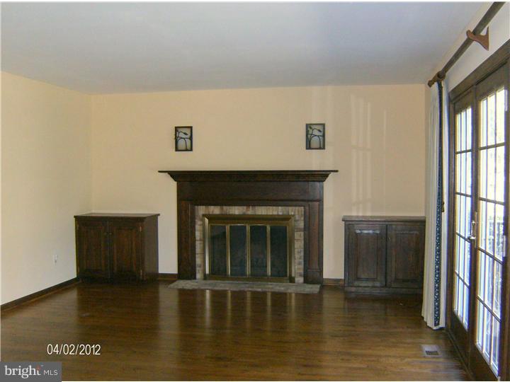 536 Bartram Road Moorestown, NJ 08057 - Photo 12 of 25 Family Room