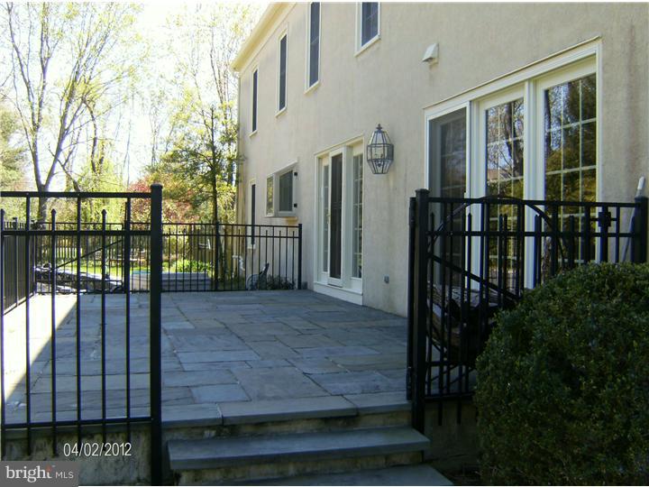 536 Bartram Road Moorestown, NJ 08057 - Photo 24 of 25 Exterior Back