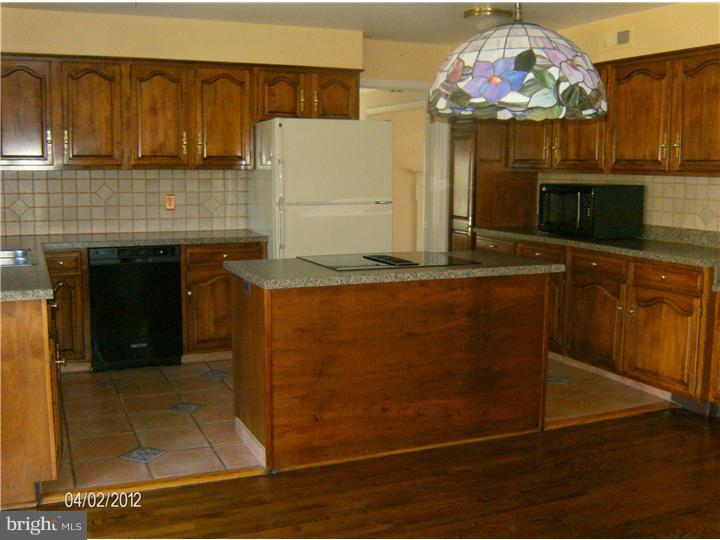536 Bartram Road Moorestown, NJ 08057 - Photo 8 of 25 Kitchen