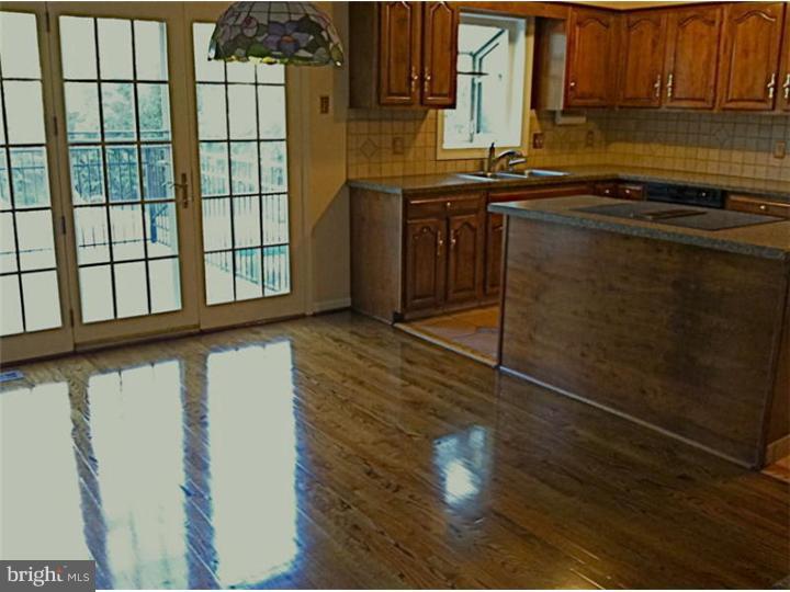536 Bartram Road Moorestown, NJ 08057 - Photo 9 of 25 Kitchen